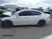 2015 Honda Accord Touring с VIN 1HGCR3F93FA030740, выставлен на аукционе IAAI как лот 42721549 с пробегом 141 341 миль миль и . История ставок и продаж доступна на DreamBid. Изображение 15.