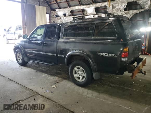 2001 Toyota Tundra Limited z VIN 5TBBT48141S154805, wystawiony jako Copart lot #66225125 z przebiegiem 216 119 mil mil oraz Czysty tytuł • Clean title. Historia ofert i sprzedaży dostępna na DreamBid. Obrazek 2.