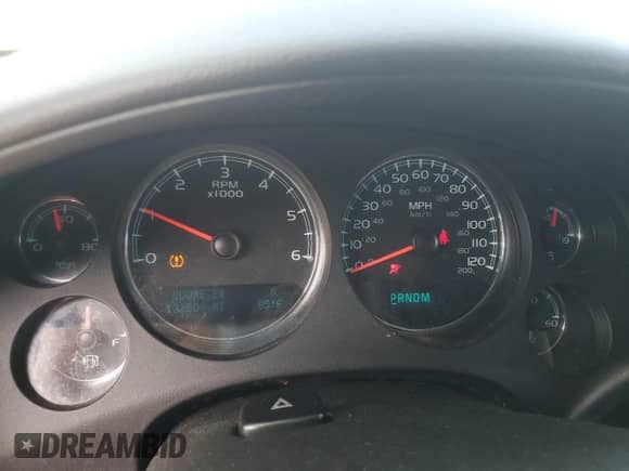 2014 Chevrolet Tahoe LTZ с VIN 1GNSKCE05ER233797, выставлен на аукционе Copart как лот 62817395 с пробегом 132 609 миль миль и Списание • Salvage title. История ставок и продаж доступна на DreamBid. Изображение 9.