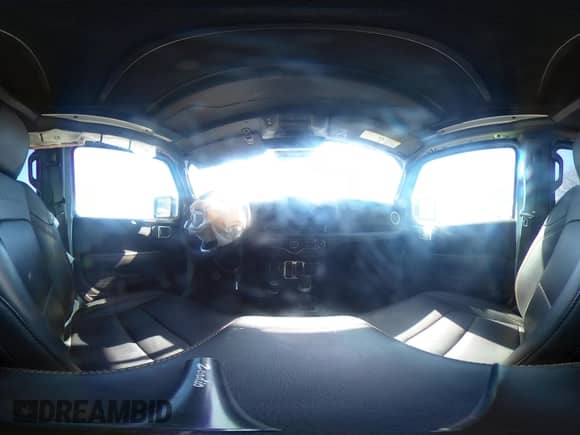 2024 Jeep Wrangler Sahara с VIN 1C4PJXEG1RW299325, выставлен на аукционе IAAI как лот 41854789 с пробегом 27 808 миль миль и . История ставок и продаж доступна на DreamBid. Изображение 19.