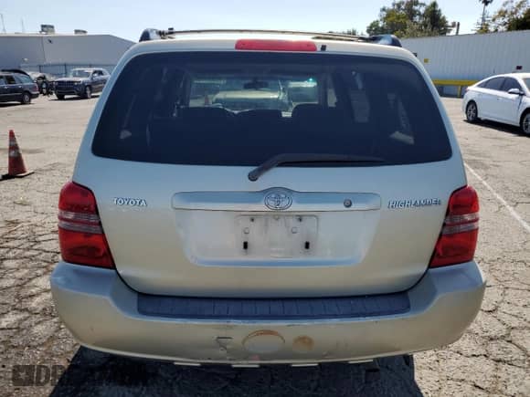 2003 Toyota Highlander с VIN JTEGD21A030056610, выставлен на аукционе Copart как лот 70589175 с пробегом 281 746 миль миль и Списание • Salvage title. История ставок и продаж доступна на DreamBid. Изображение 6.