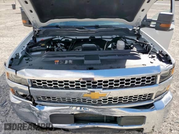 2019 Chevrolet Silverado 2500HD Work Truck z VIN 1GC1KREG8KF268318, wystawiony jako Copart lot #63873535 z przebiegiem 50 088 mil mil oraz Szkoda całkowita • Salvage title. Historia ofert i sprzedaży dostępna na DreamBid. Obrazek 11.