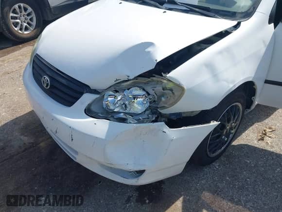 2004 Toyota Corolla CE z VIN 1NXBR32E94Z201284, wystawiony jako IAAI lot #42733984 z przebiegiem 255 300 mil mil oraz . Historia ofert i sprzedaży dostępna na DreamBid. Obrazek 6.