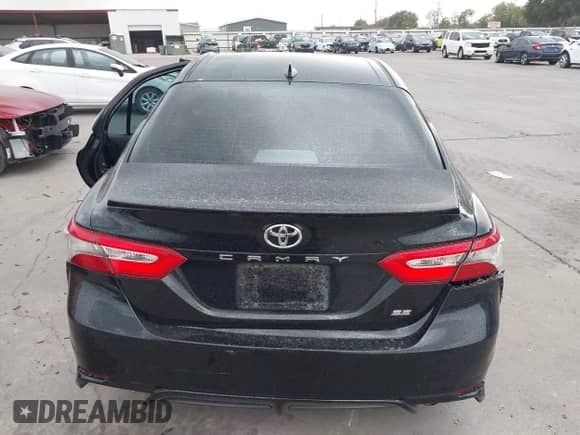 2019 Toyota Camry LE с VIN 4T1B11HK2KU833243, выставлен на аукционе IAAI как лот 42855313 с пробегом 128 404 миль миль и . История ставок и продаж доступна на DreamBid. Изображение 16.
