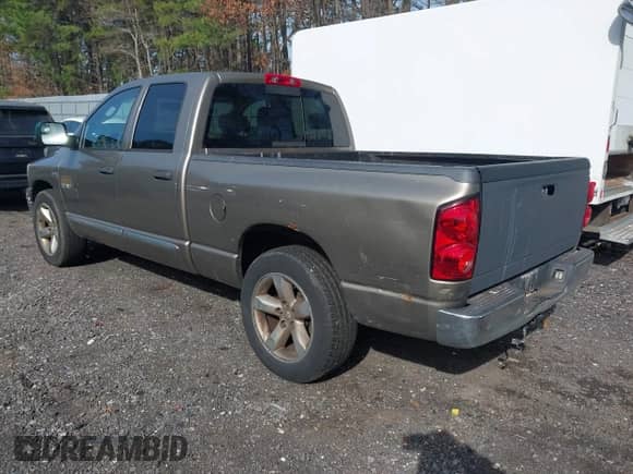 2008 Dodge 1500 SLT с VIN 1D3HA18268J107692, выставлен на аукционе IAAI как лот 41939080 с пробегом 285 519 миль миль и . История ставок и продаж доступна на DreamBid. Изображение 3.