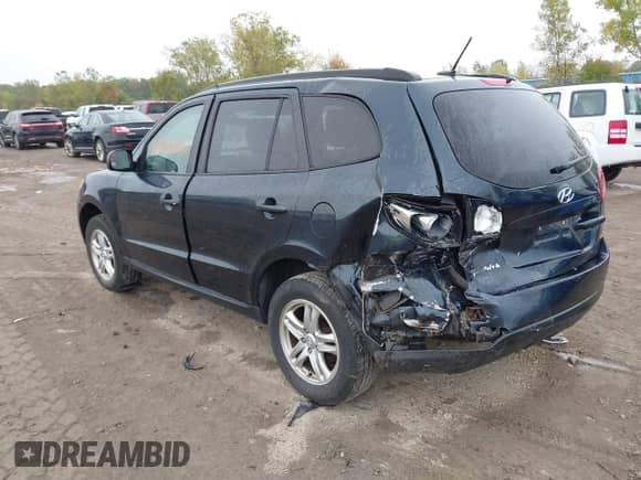 2012 Hyundai Santa Fe GLS с VIN 5XYZGDAB6CG126033, выставлен на аукционе IAAI как лот 43261351 с пробегом 166 055 миль миль и . История ставок и продаж доступна на DreamBid. Изображение 3.