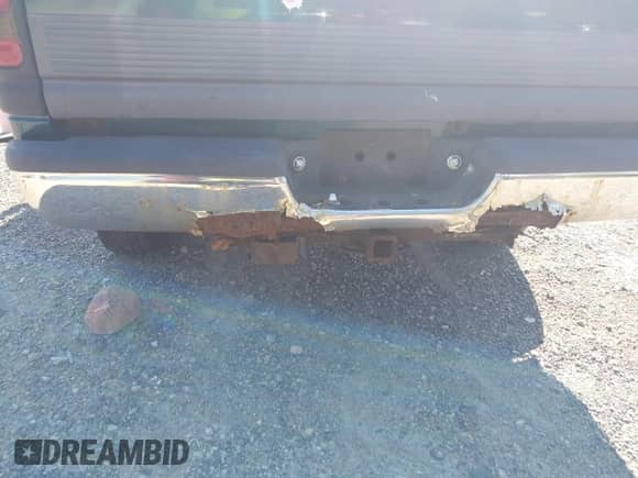 1999 Dodge 1500 z VIN 3B7HF16Z9XM586248, wystawiony jako IAAI lot #42992578 z przebiegiem 181 810 mil mil oraz . Historia ofert i sprzedaży dostępna na DreamBid. Obrazek 6.