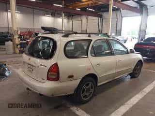 2000 Hyundai Elantra с VIN KMHJW35F1YU169770, выставлен на аукционе IAAI как лот 39310665 с пробегом 229 957 миль миль и . История ставок и продаж доступна на DreamBid. Изображение 4.
