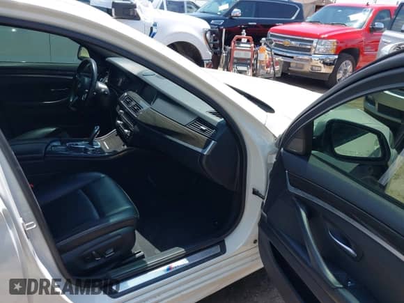 2015 BMW 5 Series 535i xDrive with VIN WBA5B3C5XFD548773, listed as a IAAI auction lot 42669356 with 127,415 mi miles and . Bid and sale history available at DreamBid. Image 5.