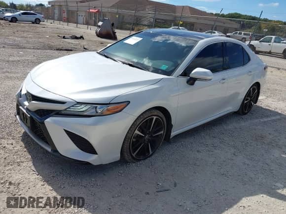 2018 Toyota Camry XSE с VIN 4T1B61HK4JU140285, выставлен на аукционе IAAI как лот 43414227 с пробегом 63 771 миль миль и . История ставок и продаж доступна на DreamBid. Изображение 2.