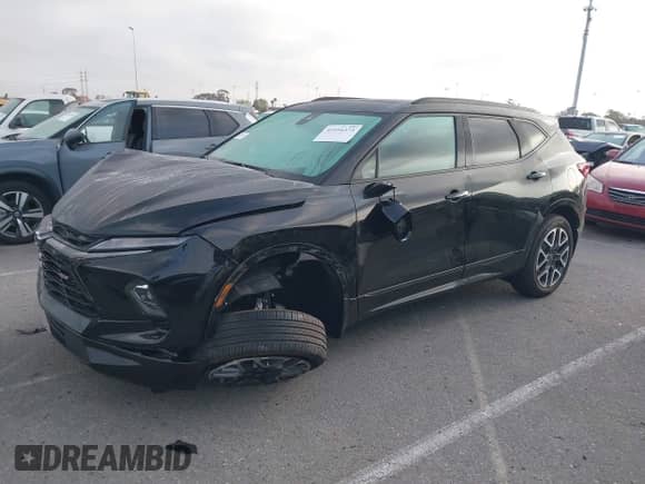 2024 Chevrolet Blazer RS с VIN 3GNKBERS1RS251448, выставлен на аукционе IAAI как лот 41916373 с пробегом 4 325 миль миль и . История ставок и продаж доступна на DreamBid. Изображение 18.