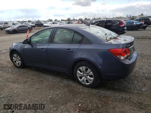 2014 Chevrolet Cruze LS с VIN 1G1PA5SG7E7190017, выставлен на аукционе Copart как лот 84817925 с пробегом 139 715 миль миль и Списание • Salvage title. История ставок и продаж доступна на DreamBid. Изображение 2.