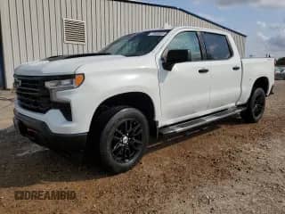 2022 Chevrolet Silverado 1500 LT Trail Boss с VIN 3GCUDFELXNG514100, выставлен на аукционе Copart как лот 77884984 с пробегом 43 881 миль миль и Списание • Salvage title. История ставок и продаж доступна на DreamBid. Изображение 1.