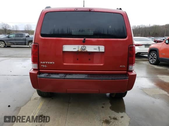 2007 Dodge Nitro R/T with VIN 1D8GT58697W704119, listed as a Copart auction lot 49498075 with 258,399 mi miles and Salvage title. Bid and sale history available at DreamBid. Image 6.