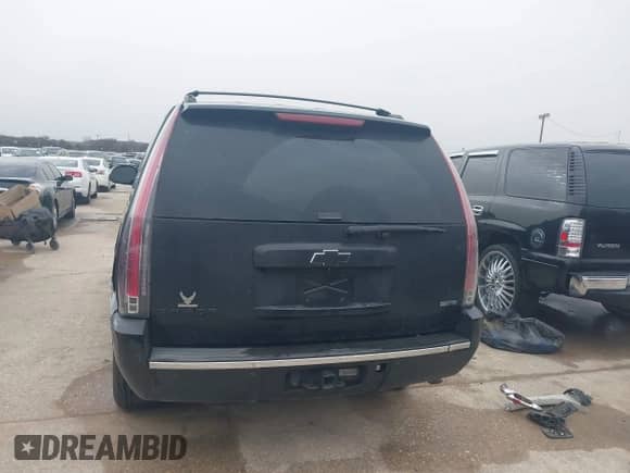 2011 Chevrolet Tahoe LTZ with VIN 1GNSCCE06BR394250, listed as a IAAI auction lot 41746923 with 269,069 mi miles and . Bid and sale history available at DreamBid. Image 17.
