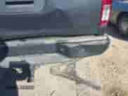 2015 Nissan Frontier SV z VIN 1N6AD0ER6FN734246, wystawiony jako IAAI lot #43477443 z przebiegiem 119 096 mil mil oraz . Historia ofert i sprzedaży dostępna na DreamBid. Obrazek 17.