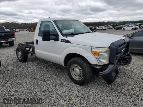 2011 Ford F-250 XL с VIN 1FDBF2A67BEB32650, выставлен на аукционе Copart как лот 88684165 с пробегом 138 318 миль миль и Списание • Salvage title. История ставок и продаж доступна на DreamBid. Изображение 4.