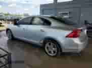2014 Volvo S60 T5 с VIN YV1612FS2E2289562, выставлен на аукционе Copart как лот 70878145 с пробегом Не указан миль и Чистый • Clean title. История ставок и продаж доступна на DreamBid. Изображение 2.