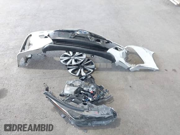 2018 Toyota Prius Plus z VIN JTDKARFP9J3078890, wystawiony jako IAAI lot #42617146 z przebiegiem 59 270 mil mil oraz . Historia ofert i sprzedaży dostępna na DreamBid. Obrazek 12.