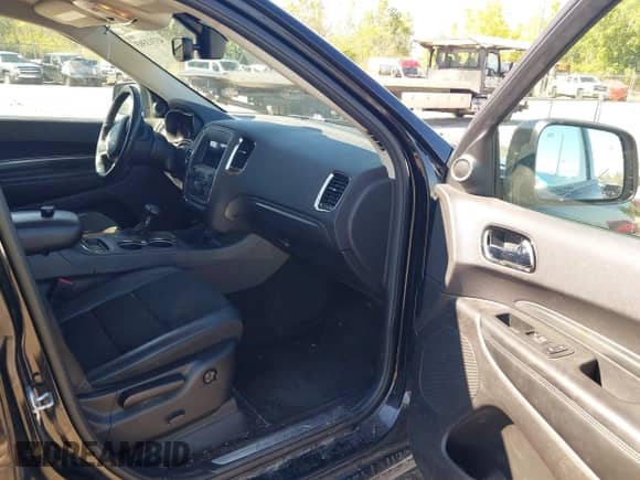 2018 Dodge Durango GT with VIN 1C4RDJDG7JC415762, listed as a IAAI auction lot 43313303 with 137,834 mi miles and . Bid and sale history available at DreamBid. Image 5.