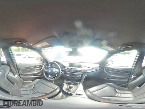 2017 BMW M3 с VIN WBS8M9C54H5G84449, выставлен на аукционе Copart как лот 66325375 с пробегом 69 027 миль миль и Списание • Salvage title. История ставок и продаж доступна на DreamBid. Изображение 14.