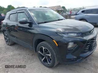 2021 Chevrolet TrailBlazer RS z VIN KL79MUSL4MB026439, wystawiony jako IAAI lot #42391431 z przebiegiem 35 420 mil mil oraz . Historia ofert i sprzedaży dostępna na DreamBid. Obrazek 1.
