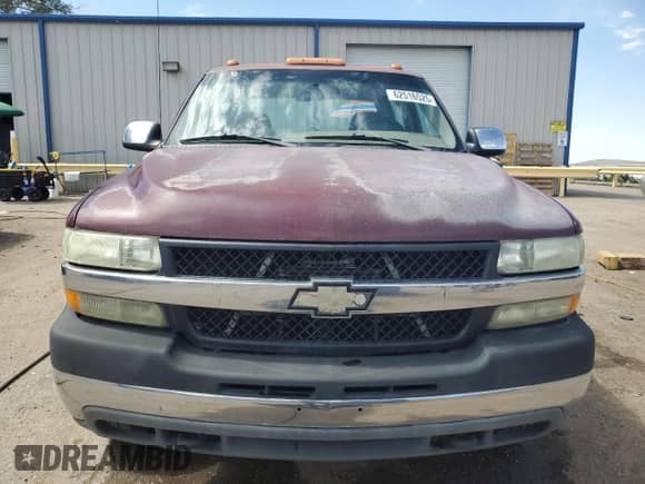 2002 Chevrolet Silverado 1500 с VIN 1GCJC33G92F215561, выставлен на аукционе Copart как лот 62516525 с пробегом 115 028 миль миль и Списание • Salvage title. История ставок и продаж доступна на DreamBid. Изображение 5.