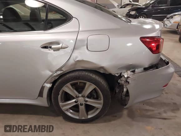 2012 Lexus IS 350 z VIN JTHBE5C23C5028675, wystawiony jako IAAI lot #41504992 z przebiegiem 152 577 mil mil oraz . Historia ofert i sprzedaży dostępna na DreamBid. Obrazek 17.