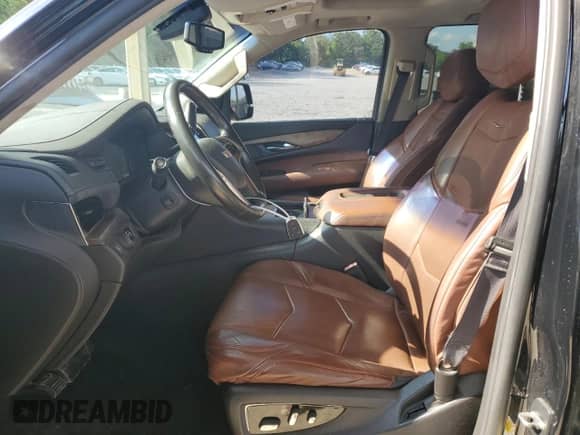 2015 Cadillac Escalade ESV Luxury с VIN 1GYS3SKJ1FR628374, выставлен на аукционе Copart как лот 54709865 с пробегом 151 471 миль миль и Чистый • Clean title. История ставок и продаж доступна на DreamBid. Изображение 7.