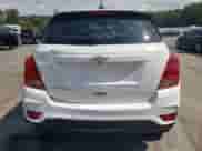 2020 Chevrolet Trax LS с VIN 3GNCJNSB5LL319527, выставлен на аукционе Copart как лот 80199865 с пробегом 33 983 миль миль и Списание • Salvage title. История ставок и продаж доступна на DreamBid. Изображение 6.