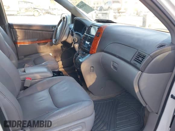 2010 Toyota Sienna XLE с VIN 5TDDK4CC3AS032755, выставлен на аукционе IAAI как лот 41349729 с пробегом 187 874 миль миль и . История ставок и продаж доступна на DreamBid. Изображение 5.