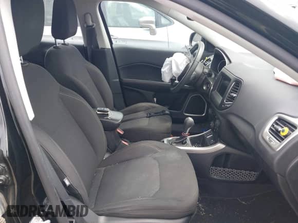 2018 Jeep Compass Sport with VIN 3C4NJCAB2JT187010, listed as a IAAI auction lot 42607545 with 94,715 mi miles and . Bid and sale history available at DreamBid. Image 5.