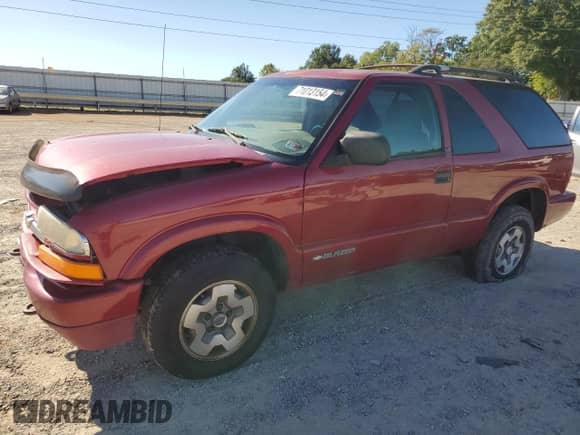 2001 Chevrolet Blazer LS с VIN 1GNCT18W61K145060, выставлен на аукционе Copart как лот 71013154 с пробегом 223 041 миль миль и Списание • Salvage title. История ставок и продаж доступна на DreamBid. Изображение 1.