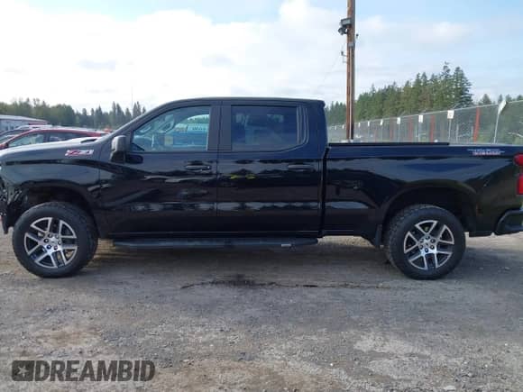 2020 Chevrolet Silverado 1500 Custom Trail Boss z VIN 1GCPYCEF5LZ368941, wystawiony jako IAAI lot #43214611 z przebiegiem 73 653 mil mil oraz . Historia ofert i sprzedaży dostępna na DreamBid. Obrazek 15.