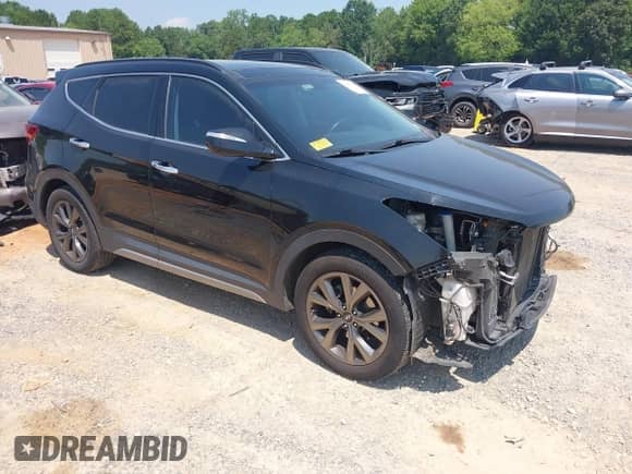 2017 Hyundai Santa Fe Ultimate z VIN 5XYZWDLAXHG468308, wystawiony jako IAAI lot #42660810 z przebiegiem 137 165 mil mil oraz . Historia ofert i sprzedaży dostępna na DreamBid. Obrazek 1.