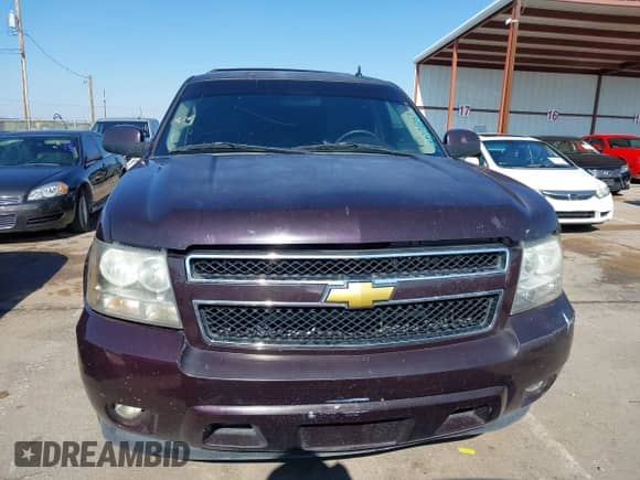 2009 Chevrolet Tahoe 2LT z VIN 1GNFC230X9R194481, wystawiony jako IAAI lot #43084869 z przebiegiem 240 788 mil mil oraz . Historia ofert i sprzedaży dostępna na DreamBid. Obrazek 12.