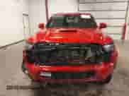 2024 Toyota Tacoma SR5 z VIN 3TYLB5JNXRT023878, wystawiony jako IAAI lot #43246001 z przebiegiem 9 321 mil mil oraz . Historia ofert i sprzedaży dostępna na DreamBid. Obrazek 12.