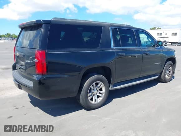 2016 Chevrolet Suburban LT с VIN 1GNSCHKC8GR118722, выставлен на аукционе IAAI как лот 43336592 с пробегом Не указан миль и . История ставок и продаж доступна на DreamBid. Изображение 4.