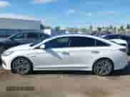 2019 Hyundai Sonata Limited с VIN KMHE34L3XKA089756, выставлен на аукционе IAAI как лот 43363886 с пробегом 69 030 миль миль и . История ставок и продаж доступна на DreamBid. Изображение 14.