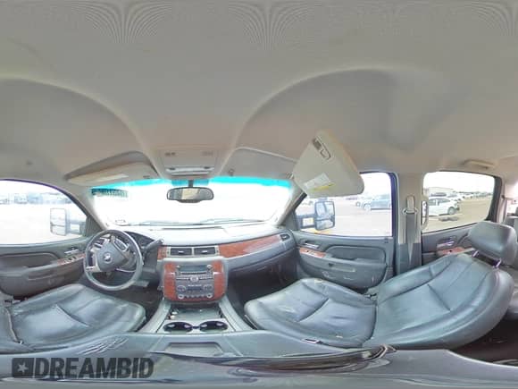 2011 Chevrolet Silverado 2500HD LTZ z VIN 1GC1KYC83BF215855, wystawiony jako Copart lot #68913305 z przebiegiem 213 230 mil mil oraz Szkoda całkowita • Salvage title. Historia ofert i sprzedaży dostępna na DreamBid. Obrazek 14.