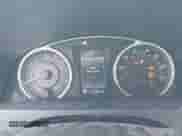 2017 Toyota Camry LE z VIN 4T1BF1FK8HU691963, wystawiony jako IAAI lot #43131168 z przebiegiem 215 051 mil mil oraz . Historia ofert i sprzedaży dostępna na DreamBid. Obrazek 7.