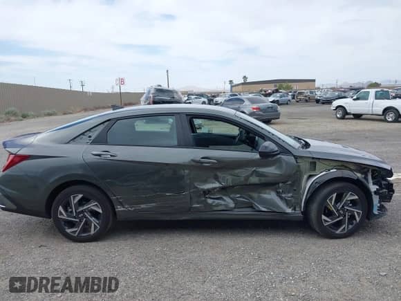 2025 Hyundai Elantra Blue with VIN KMHLM4DJ5SU126356, listed as a IAAI auction lot 42239120 with 1,751 mi miles and . Bid and sale history available at DreamBid. Image 14.