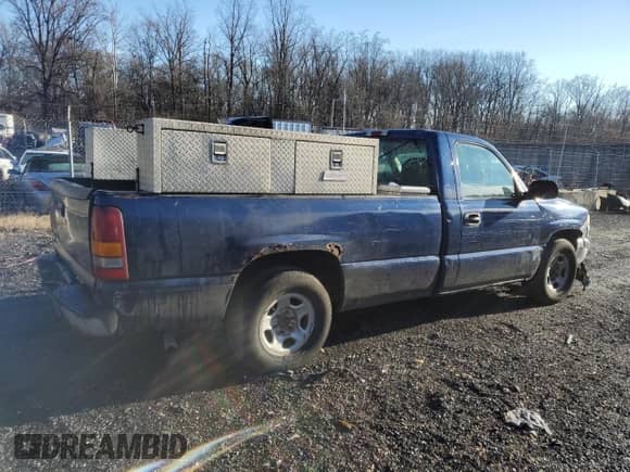 2002 GMC Sierra 1500 z VIN 1GTEC14W42Z183192, wystawiony jako Copart lot #86832884 z przebiegiem Nie podano mil oraz Szkoda całkowita • Salvage title. Historia ofert i sprzedaży dostępna na DreamBid. Obrazek 3.