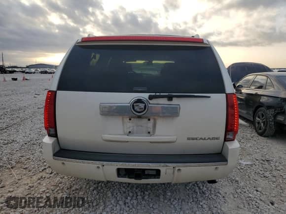 2008 Cadillac Escalade with VIN 1GYFC66848R214671, listed as a Copart auction lot 87224304 with 218,939 mi miles and Clean title. Bid and sale history available at DreamBid. Image 6.