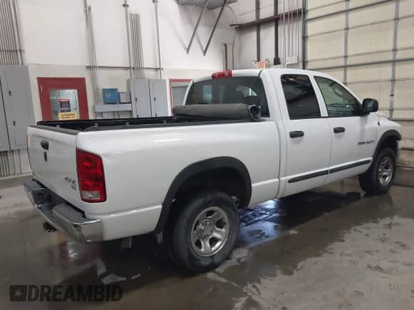2005 Dodge 1500 SLT with VIN 1D7HU18D95S147522, listed as a IAAI auction lot 42585721 with 146,371 mi miles and . Bid and sale history available at DreamBid. Image 4.