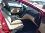 2013 Hyundai Sonata GLS z VIN 5NPEB4AC4DH633870, wystawiony jako IAAI lot #43503493 z przebiegiem 151 858 mil mil oraz . Historia ofert i sprzedaży dostępna na DreamBid. Obrazek 5.