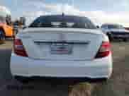 2014 Mercedes-Benz C 250 Sport z VIN WDDGF4HB2EA932024, wystawiony jako Copart lot #82666345 z przebiegiem 158 620 mil mil oraz Czysty tytuł • Clean title. Historia ofert i sprzedaży dostępna na DreamBid. Obrazek 6.