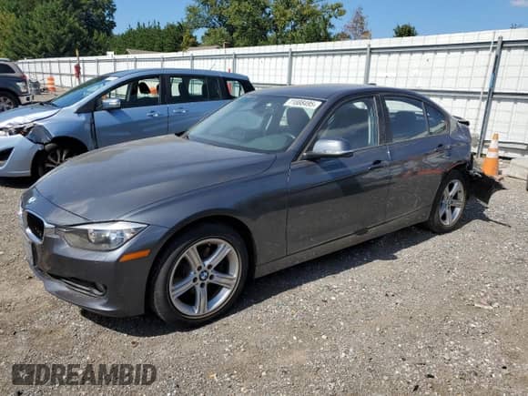 2014 BMW 3 Series 328i xDrive с VIN WBA3B5C5XEP541760, выставлен на аукционе Copart как лот 71888495 с пробегом 70 817 миль миль и Списание • Salvage title. История ставок и продаж доступна на DreamBid. Изображение 1.