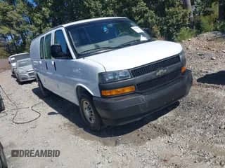 2018 Chevrolet Express Cargo z VIN 1GCWGBFG8J1196755, wystawiony jako IAAI lot #43483261 z przebiegiem 239 165 mil mil oraz . Historia ofert i sprzedaży dostępna na DreamBid. Obrazek 1.