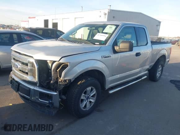 2015 Ford F-150 XLT z VIN 1FTFX1EG5FFA30778, wystawiony jako IAAI lot #41760994 z przebiegiem 106 939 mil mil oraz . Historia ofert i sprzedaży dostępna na DreamBid. Obrazek 2.